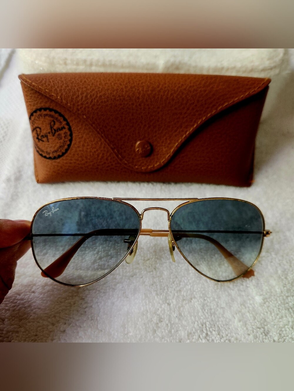 RayBan Aviators Gold Frame With Gradient Blue Lenses